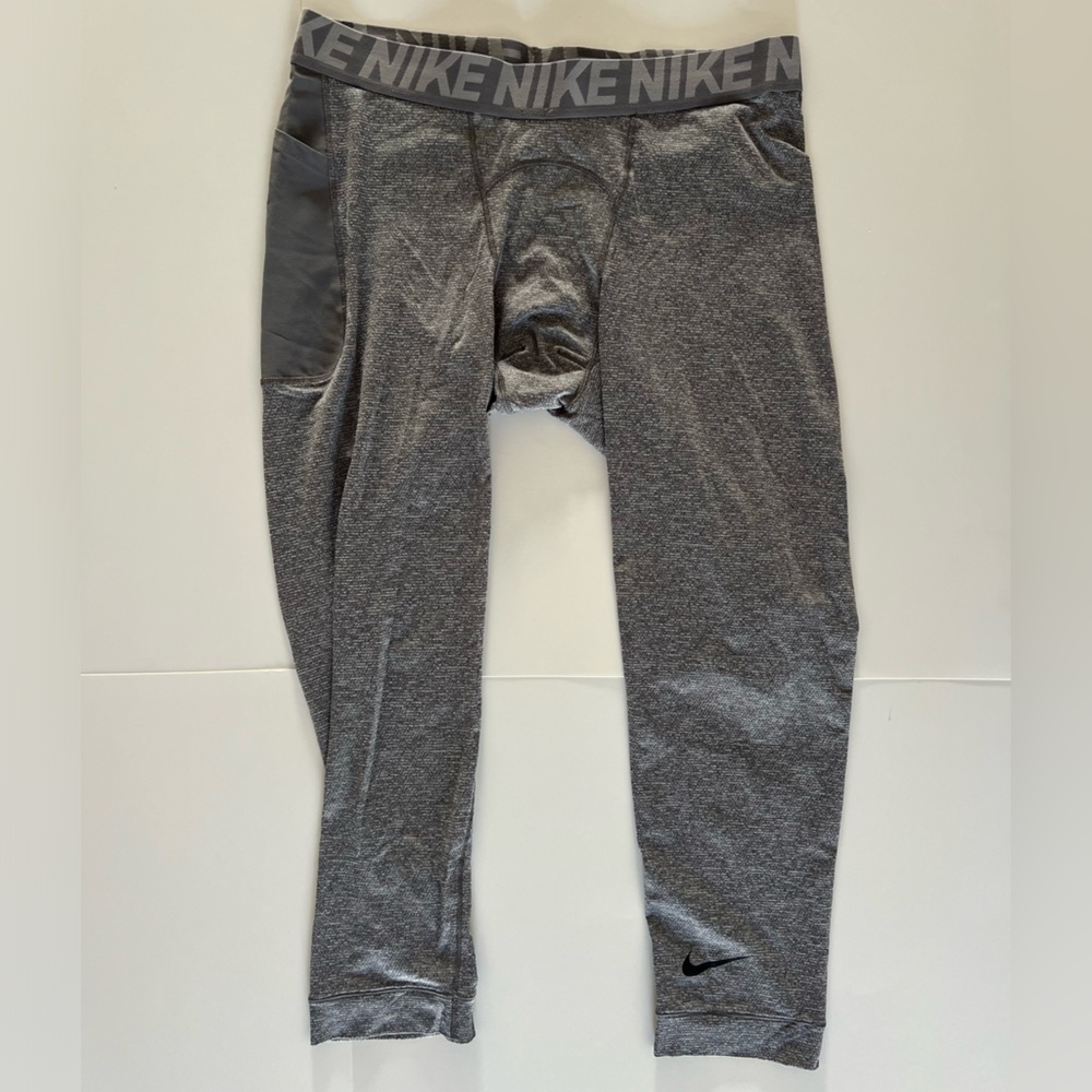 Men’s Nike Pro Gray Silver Black  ¾ Training Tights Large Pants AJ1685-036